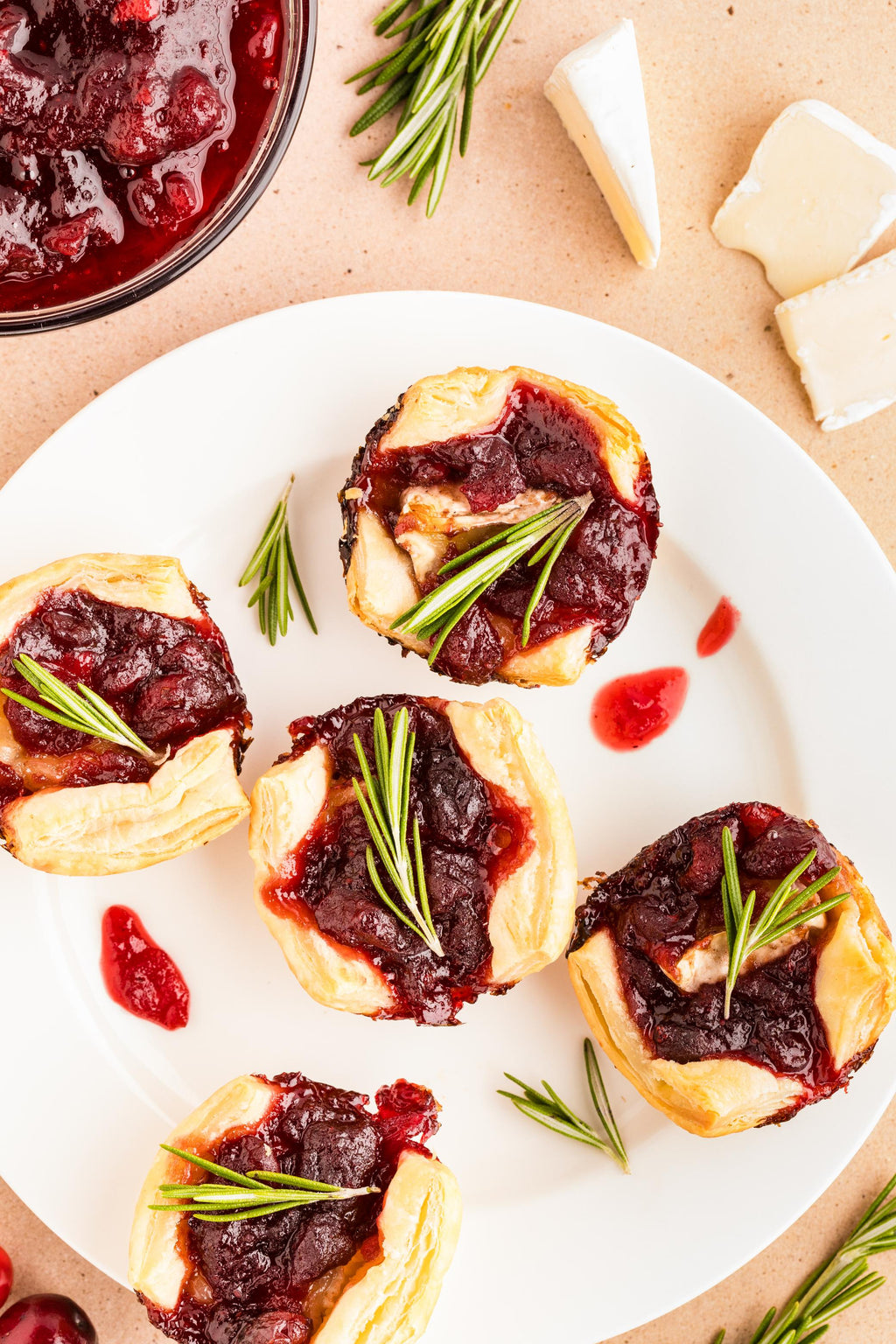 Cranberry Brie in Puff Pastry