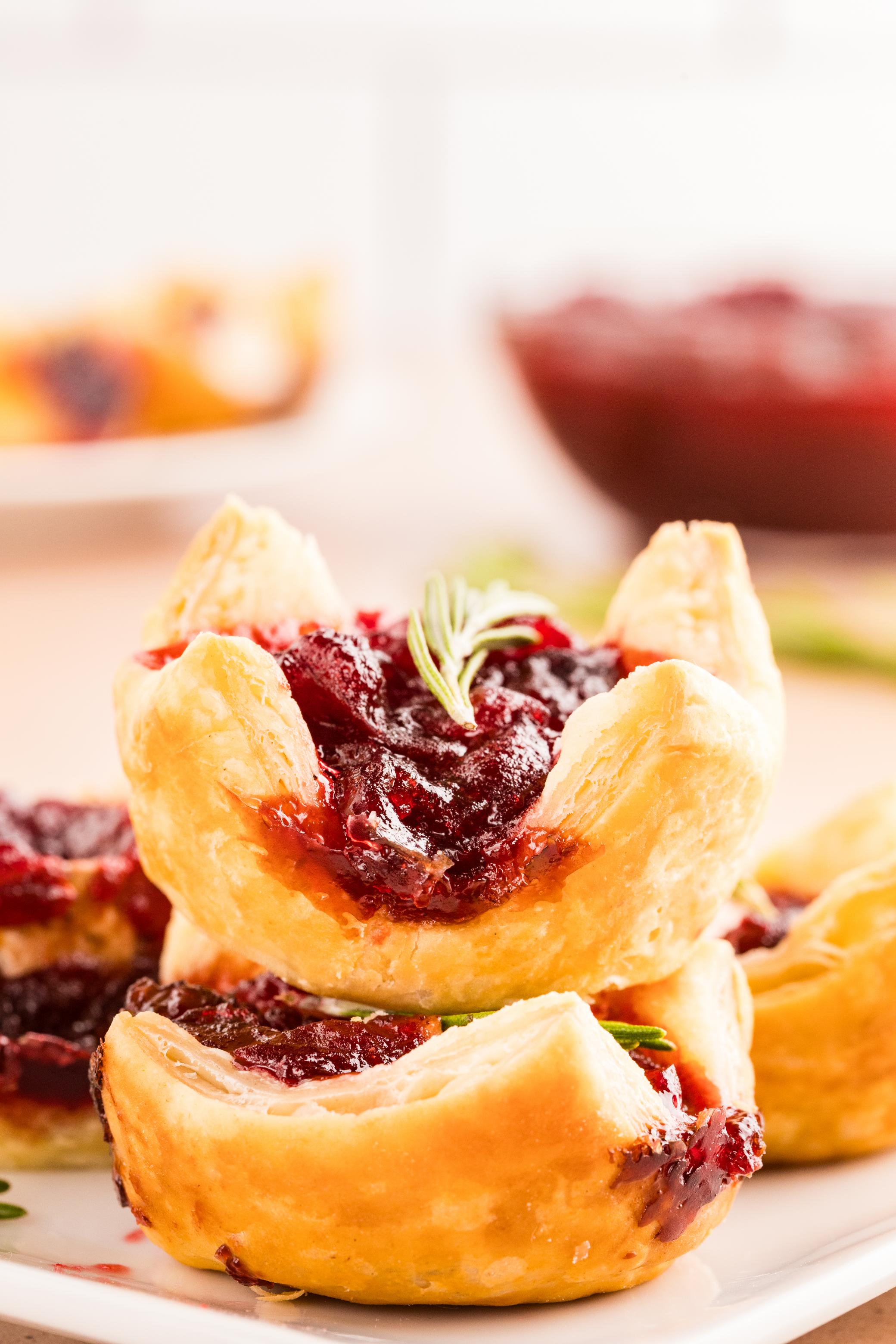 Cranberry Brie in Puff Pastry