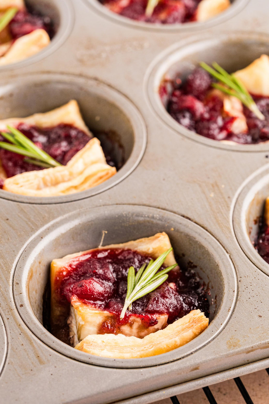 Cranberry Brie in Puff Pastry